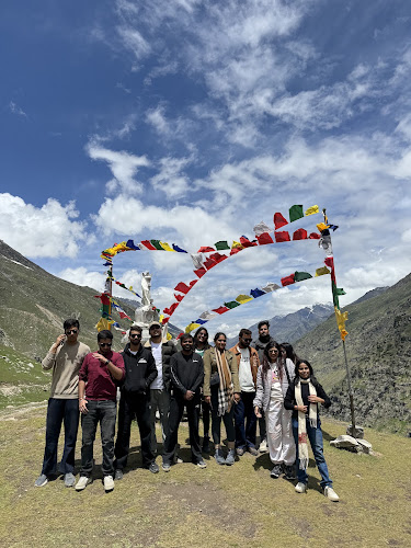 Thrillosphere — Tour operator